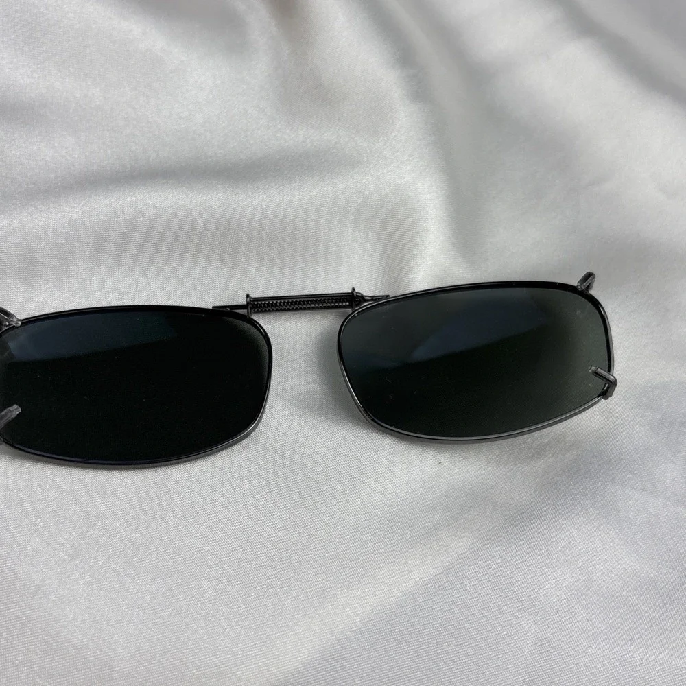 Solar Shield Scratch Resistant Lenses Polarized‎ Clip-ons 100% UVA/UVB 50 Rec 5